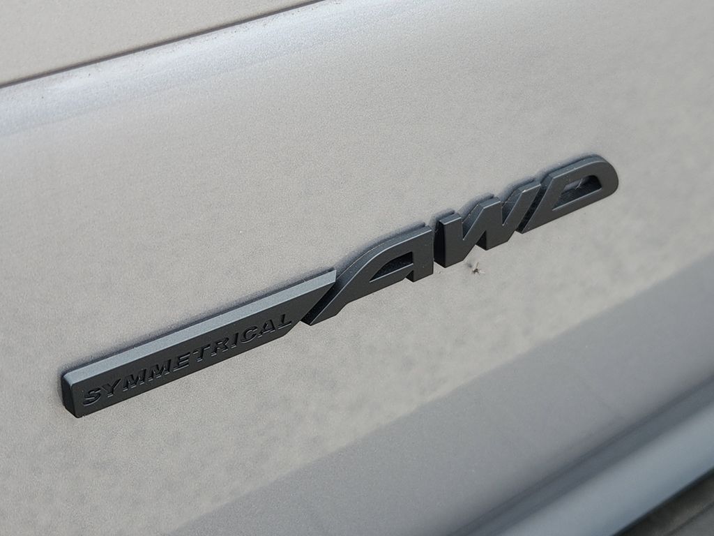 2026 Subaru Outback Limited - Photo 8