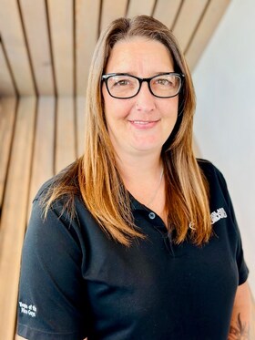 Staff member Jen Jennings from ID_b8b7460e9376