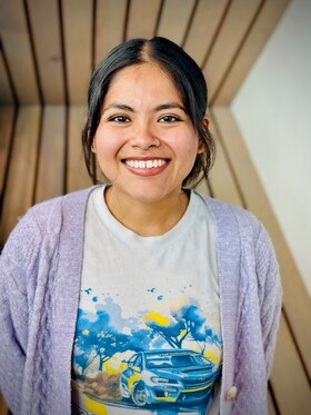 Staff member Diana from ID_afe2f71e35c7