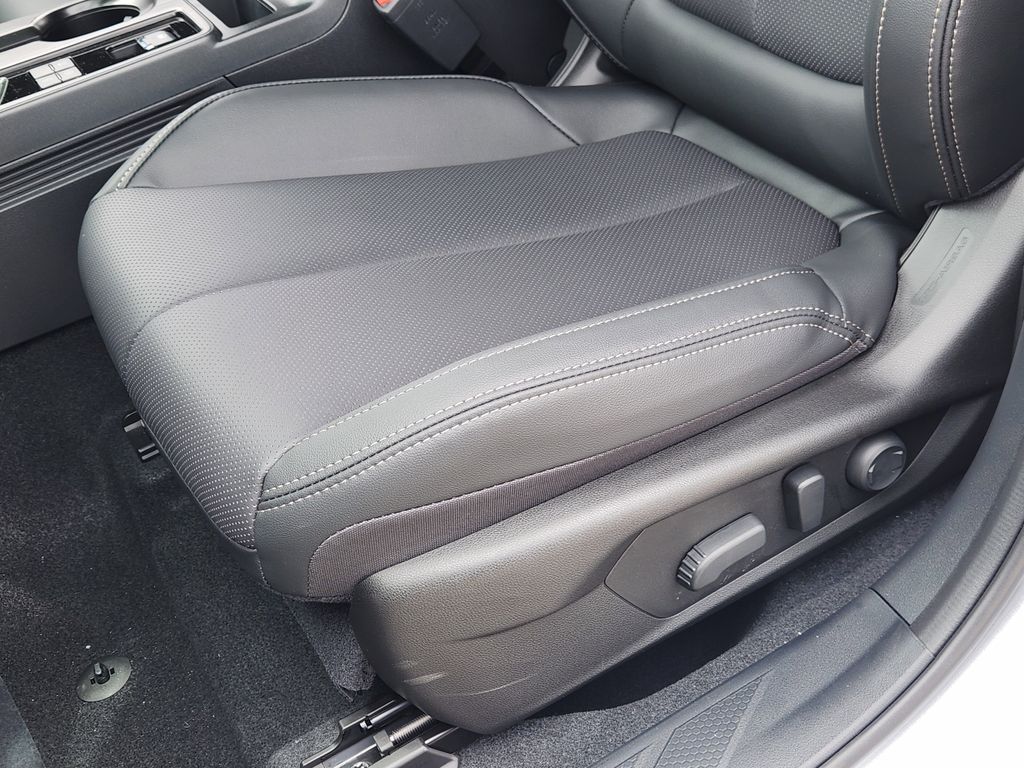 2026 Subaru Outback Limited - Photo 18
