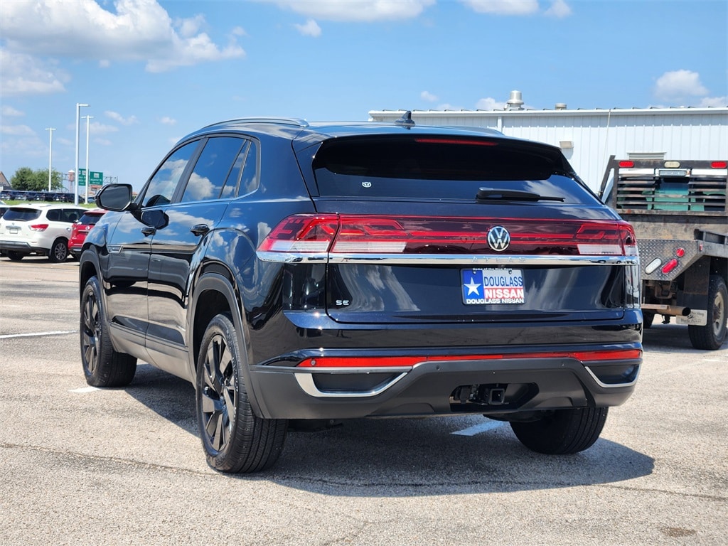 Used 2024 Volkswagen Atlas Cross Sport 2.0T SE w/Technology SUV