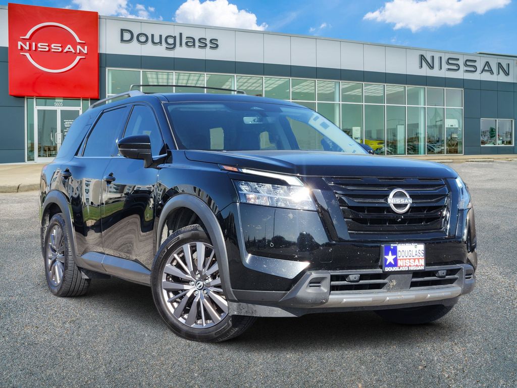Used 2024 Nissan Pathfinder SL