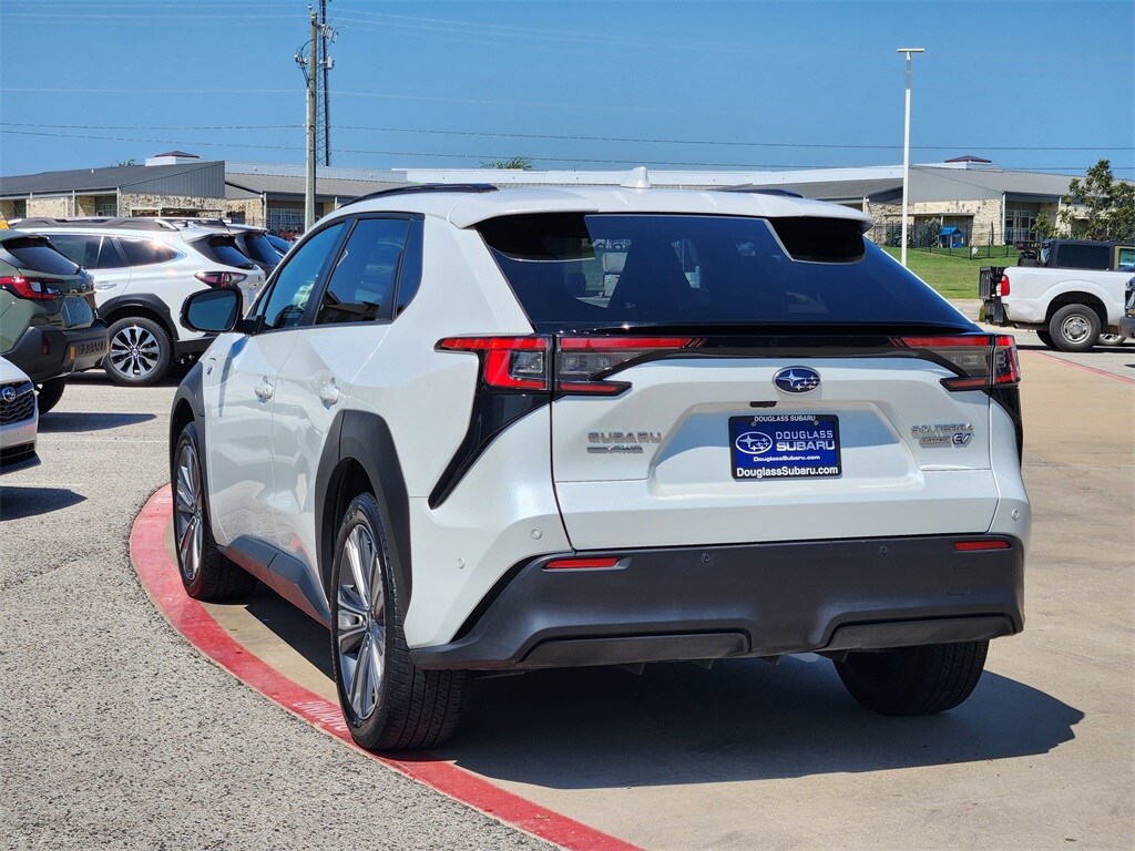 2023 Subaru Solterra Limited photo 2