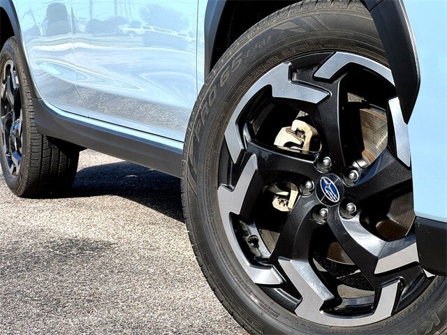 2023 Subaru Crosstrek Limited photo 2