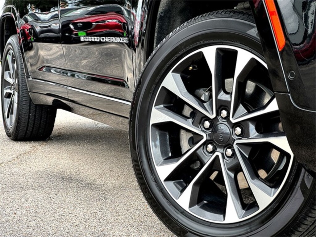 Used 2021 Jeep Grand Cherokee L Overland SUV