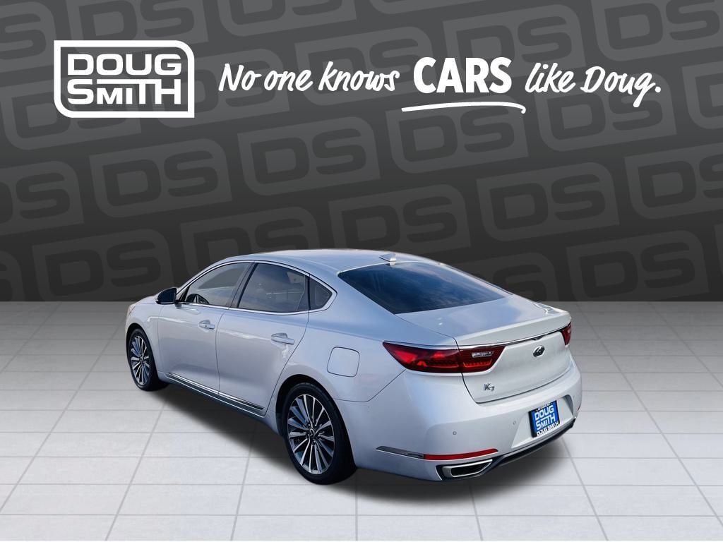 Certified 2018 Kia Cadenza Premium Sedan