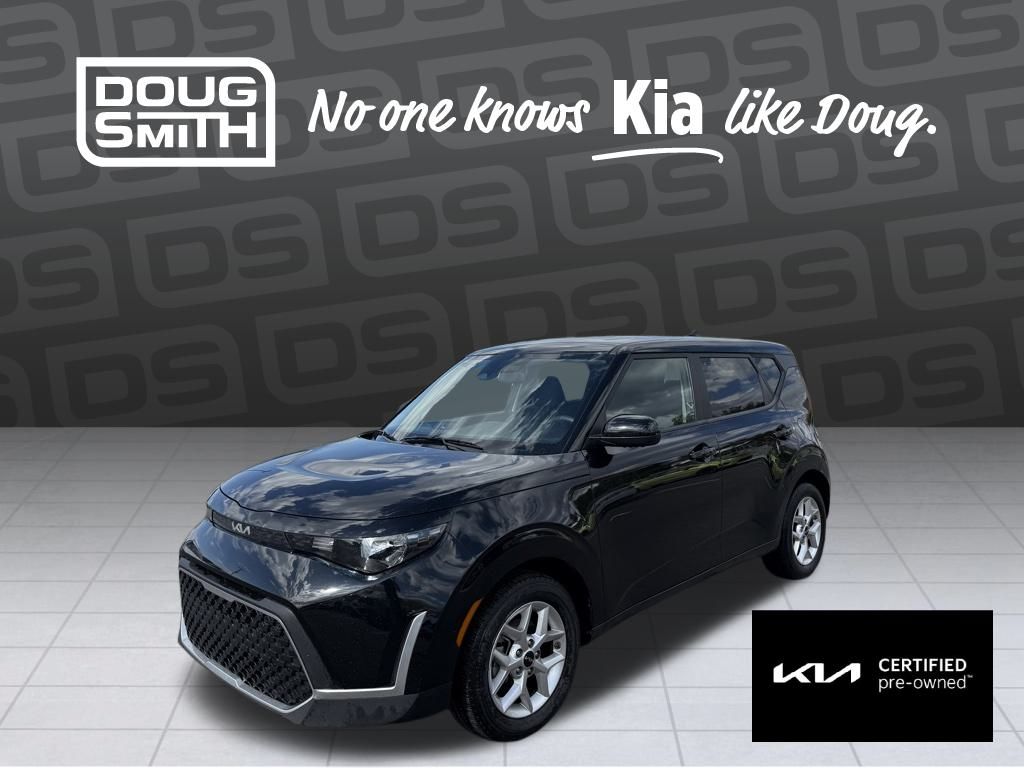 2024 Kia Soul LX's photo
