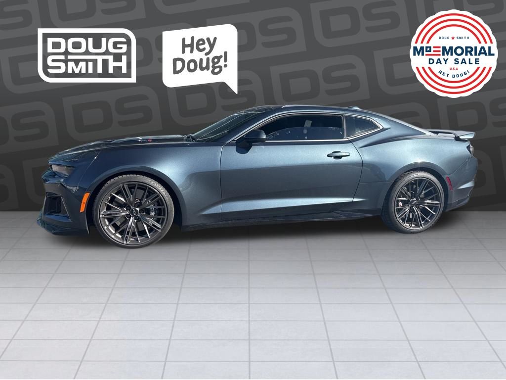 2021 Chevrolet Camaro ZL1's photo