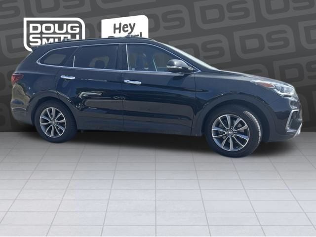 2017 Hyundai Santa Fe Limited FWD's photo