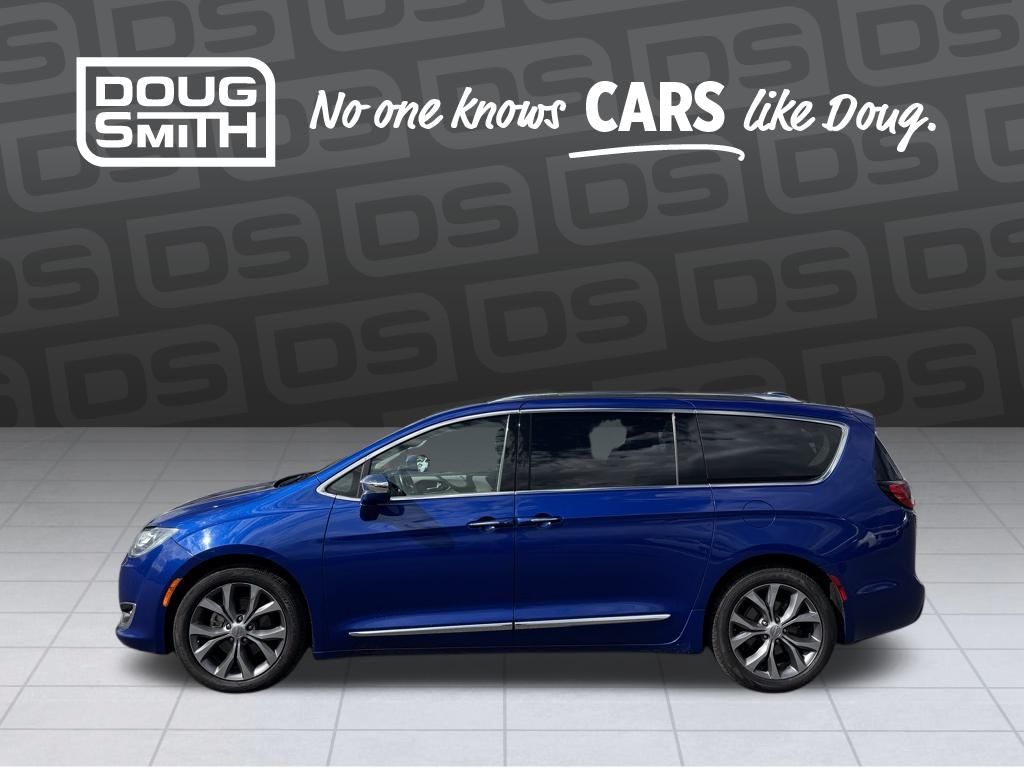 Used 2019 Chrysler Pacifica Limited with VIN 2C4RC1GG6KR673374 for sale in Lindon, UT