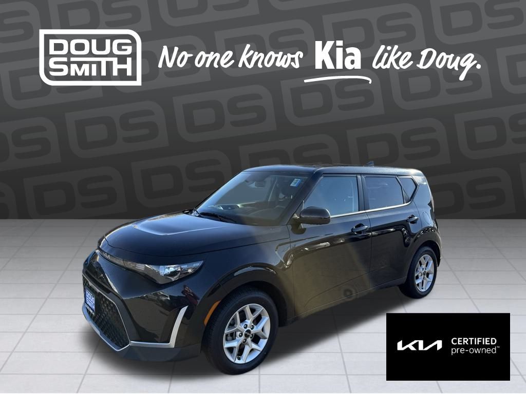 2024 Kia Soul LX's photo