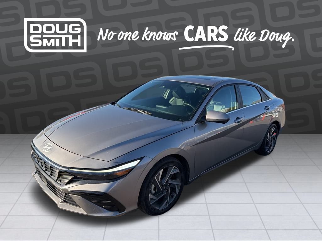 2024 Hyundai Elantra Limited's photo