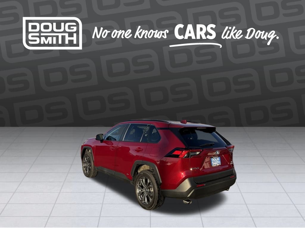 2022 Toyota RAV4 Hybrid XLE Premium photo 3