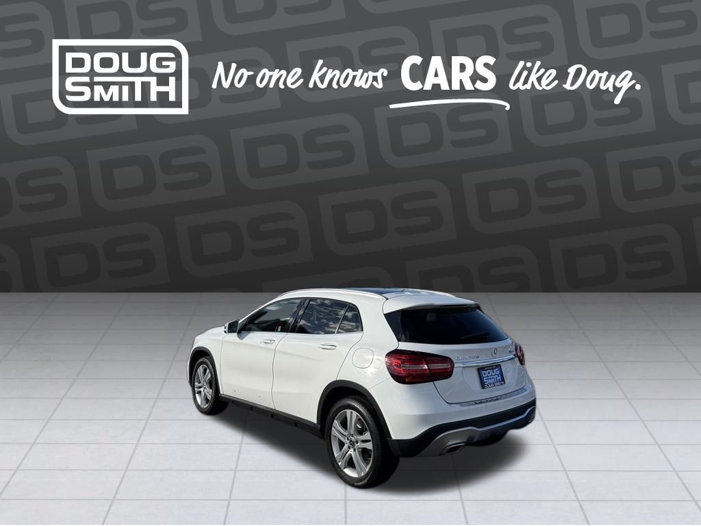 2020 Mercedes Benz GLA 250 4MATIC photo 3