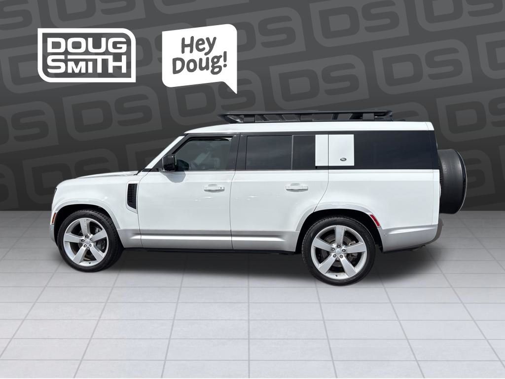 2023 Land Rover Defender First Edition's photo