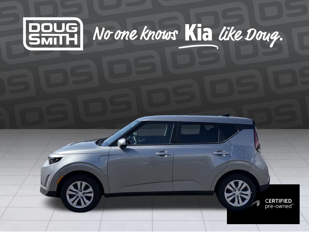 2025 Kia Soul LX photo 2
