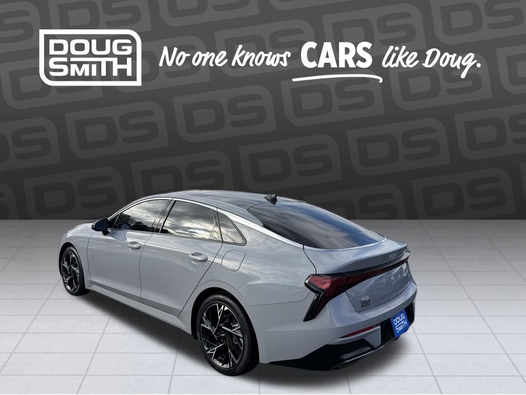 2025 Kia K5 GT-Line photo 3