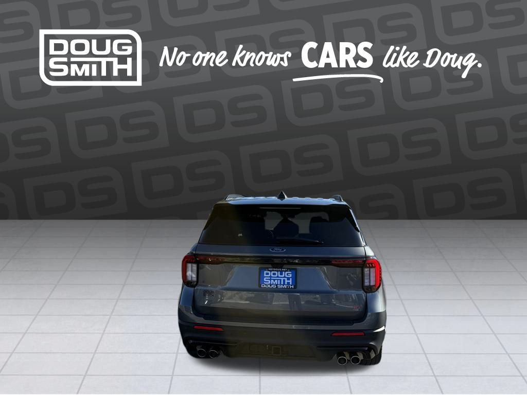 2025 Ford Explorer ST photo 4