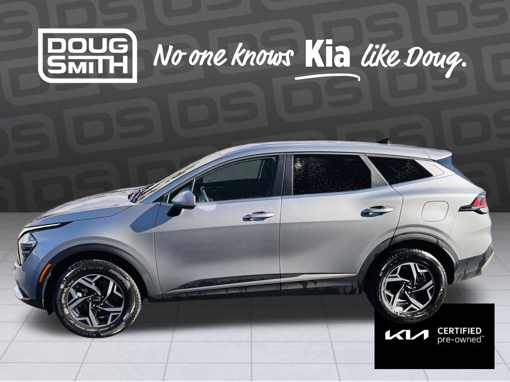 2024 Kia Sportage LX photo 2