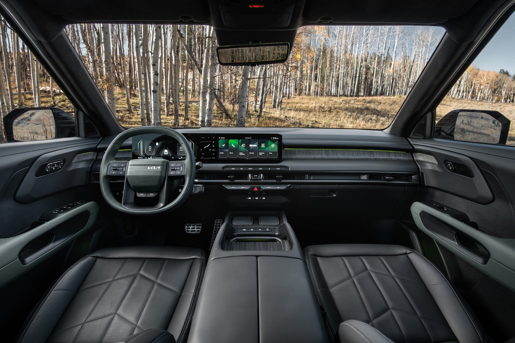 The dual 12.3-inch screens across the dashboard of the 2027 Kia Telluride