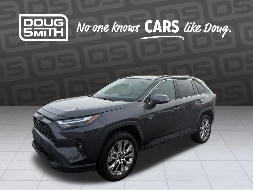 2025 Toyota RAV4 XLE Premium's photo