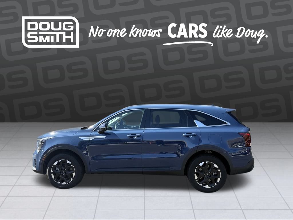 2024 Kia Sorento S photo 2