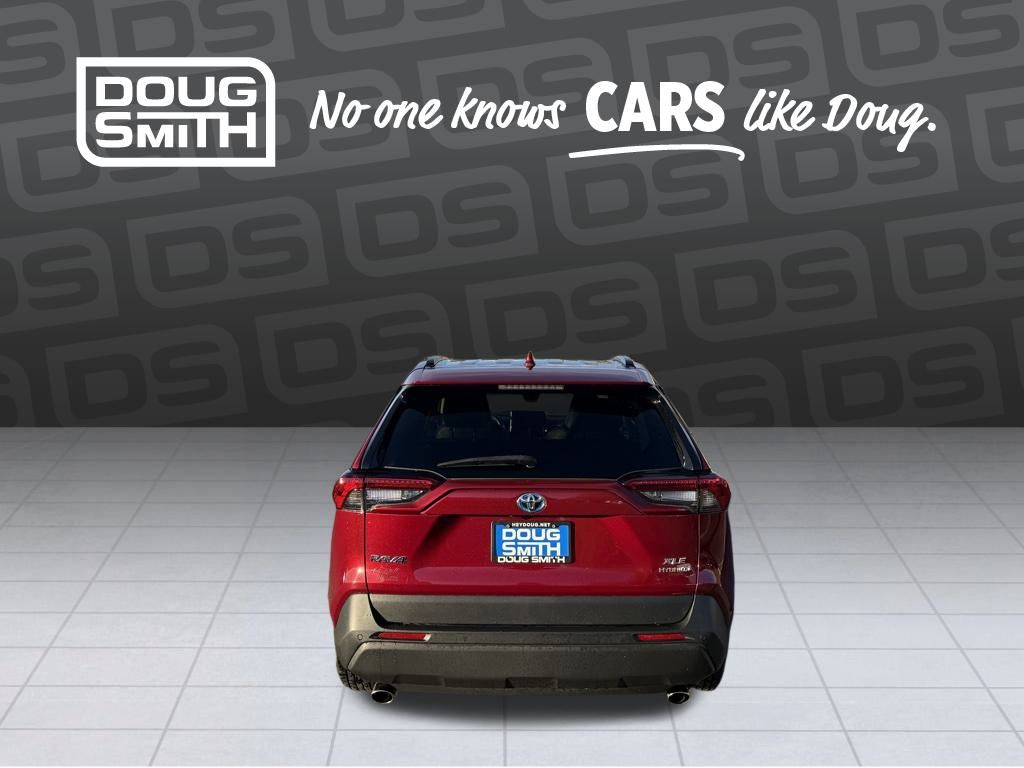 2022 Toyota RAV4 Hybrid XLE Premium photo 4