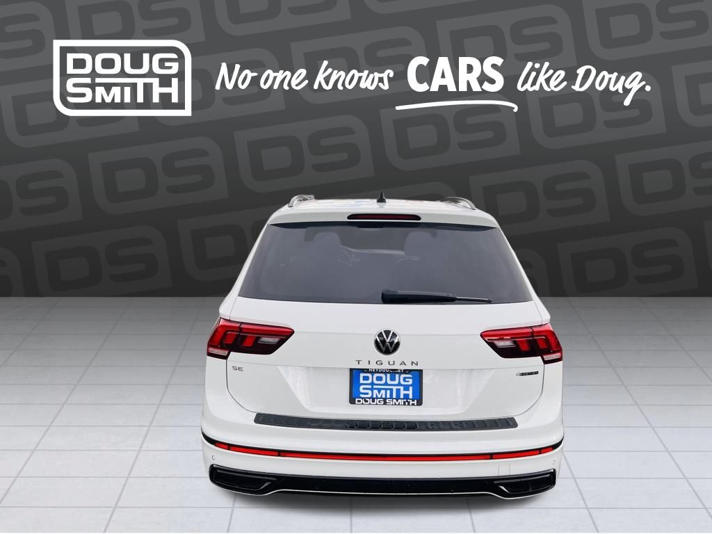 2023 Volkswagen Tiguan SE R-Line Black photo 4