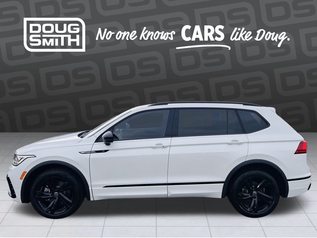 2023 Volkswagen Tiguan SE R-Line Black photo 2