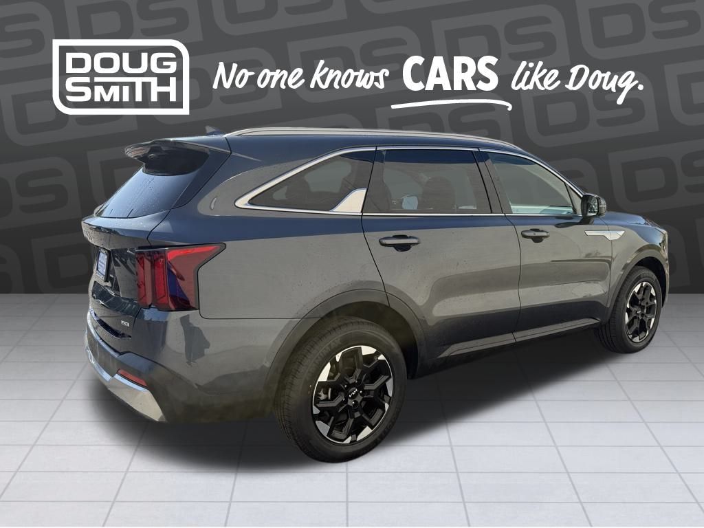 2024 Kia Sorento S photo 4