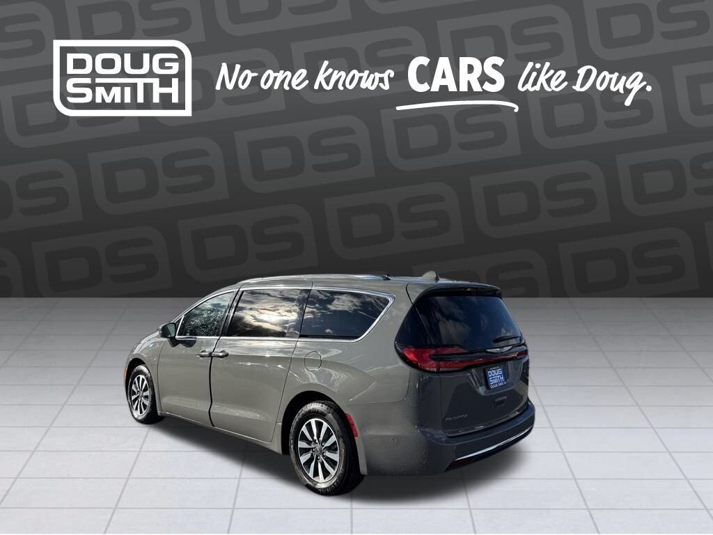 Used 2021 Chrysler Pacifica Hybrid Touring L Van Passenger Van