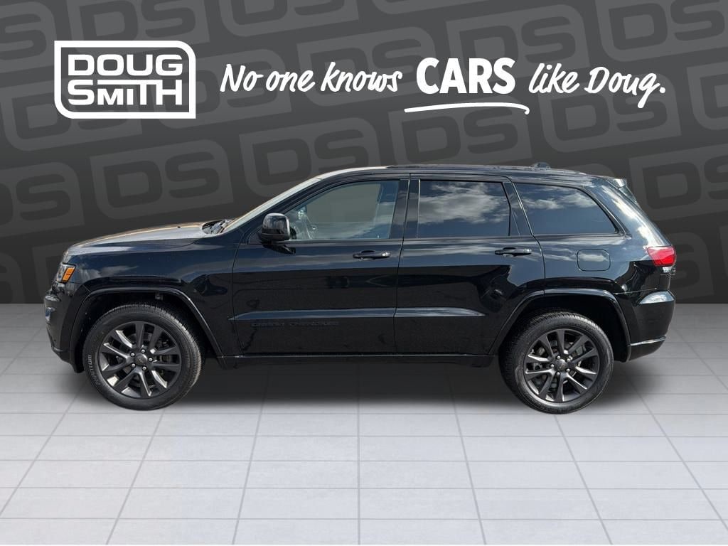 Used 2021 Jeep Grand Cherokee Laredo SUV