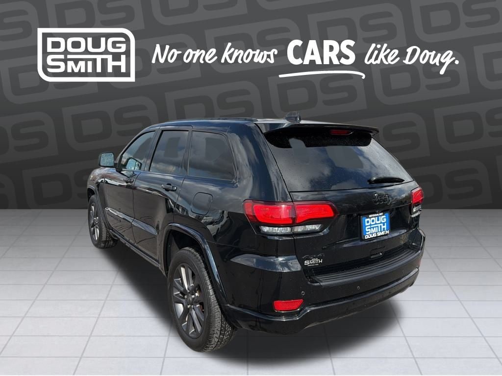 Used 2021 Jeep Grand Cherokee Laredo SUV