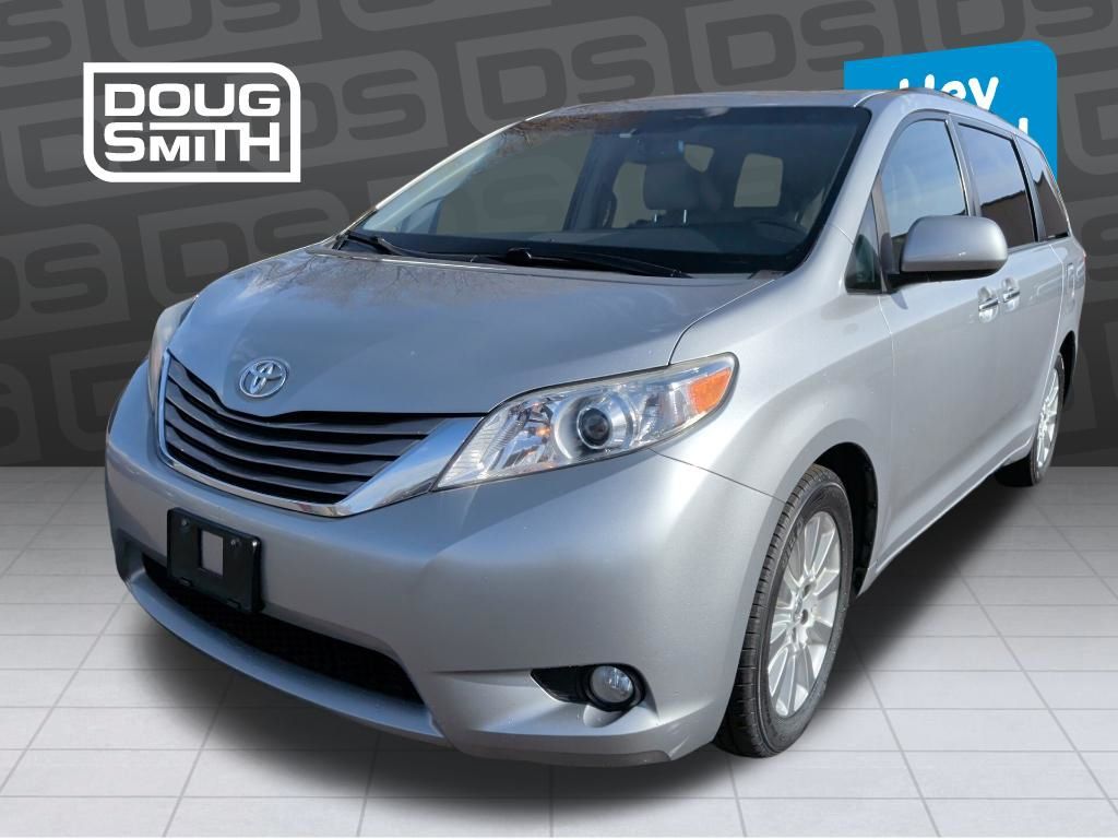 2015 Toyota Sienna XLE