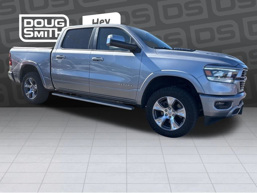2020 RAM 1500 Laramie 4x4 Crew Cab 5'7's photo