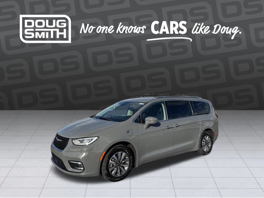 2021 Chrysler Pacifica Hybrid Touring L's photo