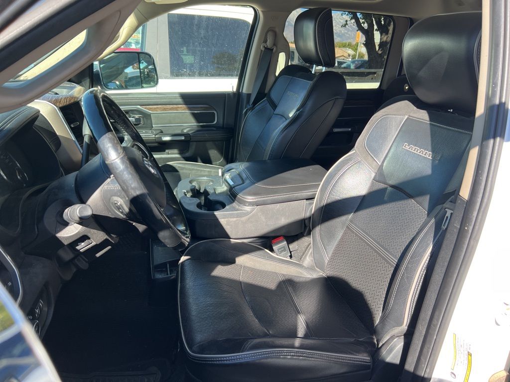2019 Ram 2500 Laramie photo 4
