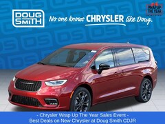 2026 Chrysler Pacifica Select Passenger Van