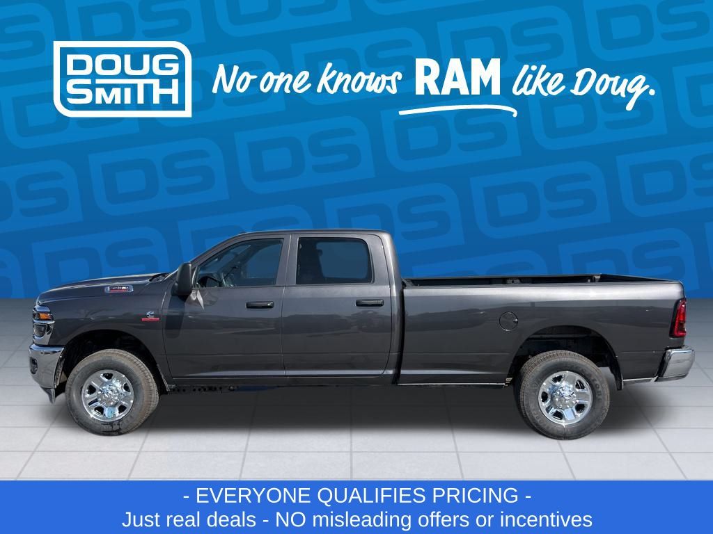 2026 Ram 3500 Tradesman photo 2