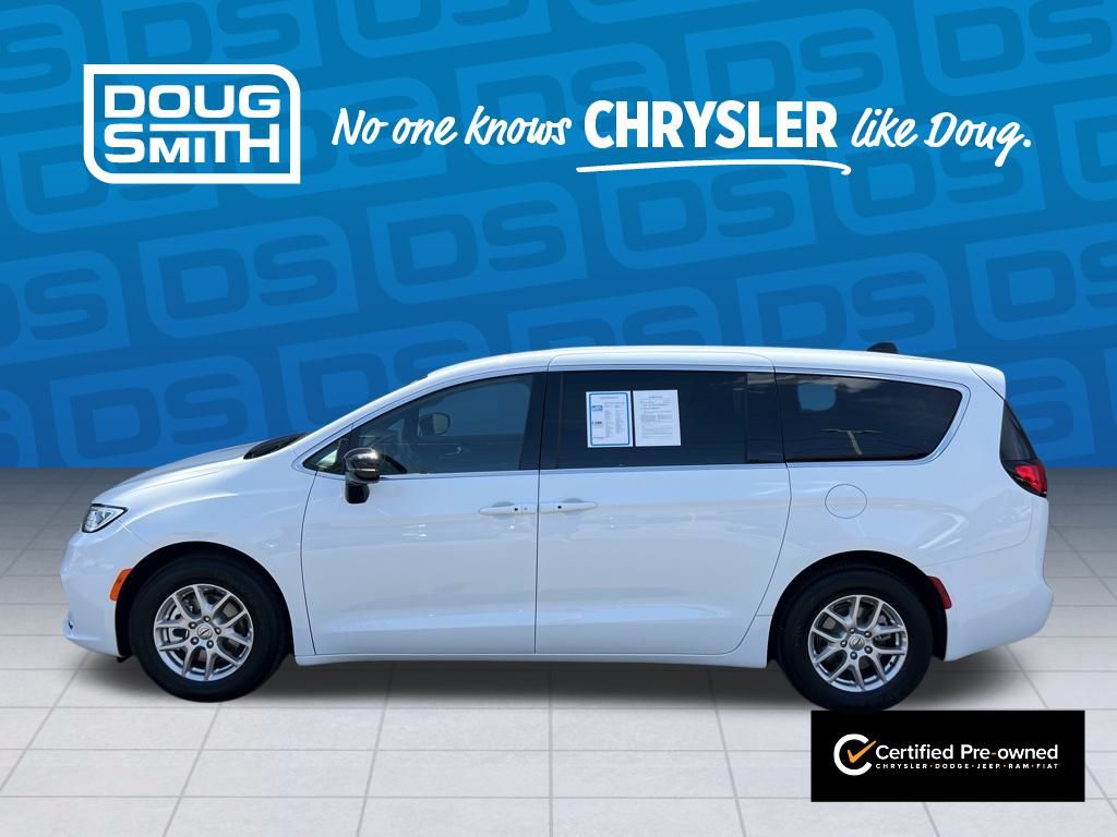 Certified 2025 Chrysler Pacifica Select with VIN 2C4RC1BG6SR552593 for sale in American Fork, UT
