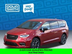 2026 Chrysler Pacifica Select Passenger Van
