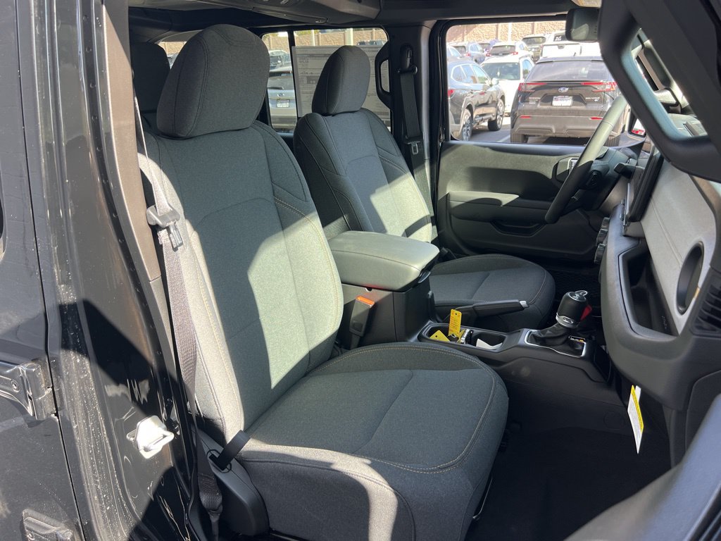 2026 Jeep Wrangler 4-Door Willys - Photo 21