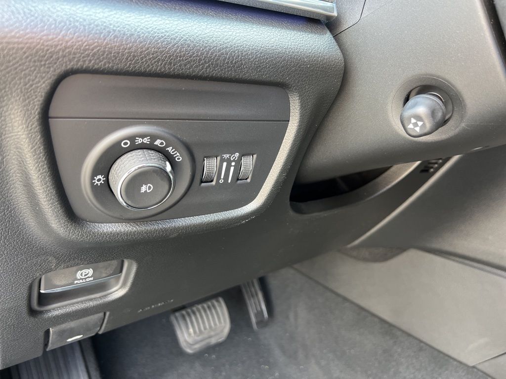 2025 Jeep Grand Cherokee L Overland - Photo 11
