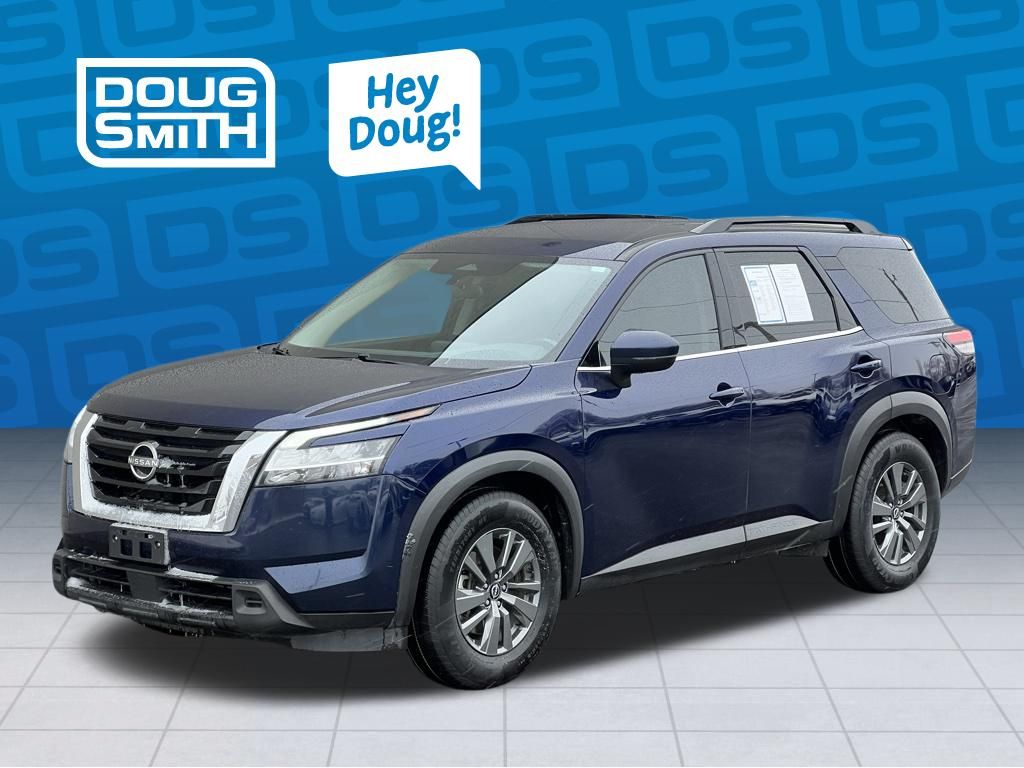 2022 Nissan Pathfinder SV