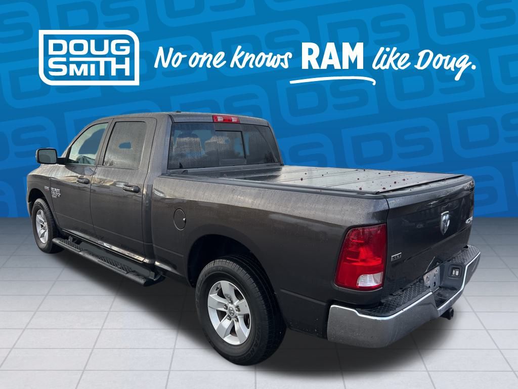 2020 Ram 1500 Classic SLT photo 3