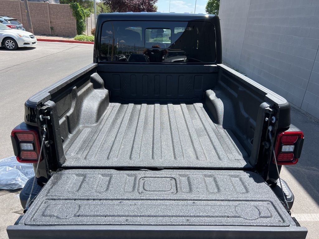 2025 Jeep Gladiator Sport S - Photo 25