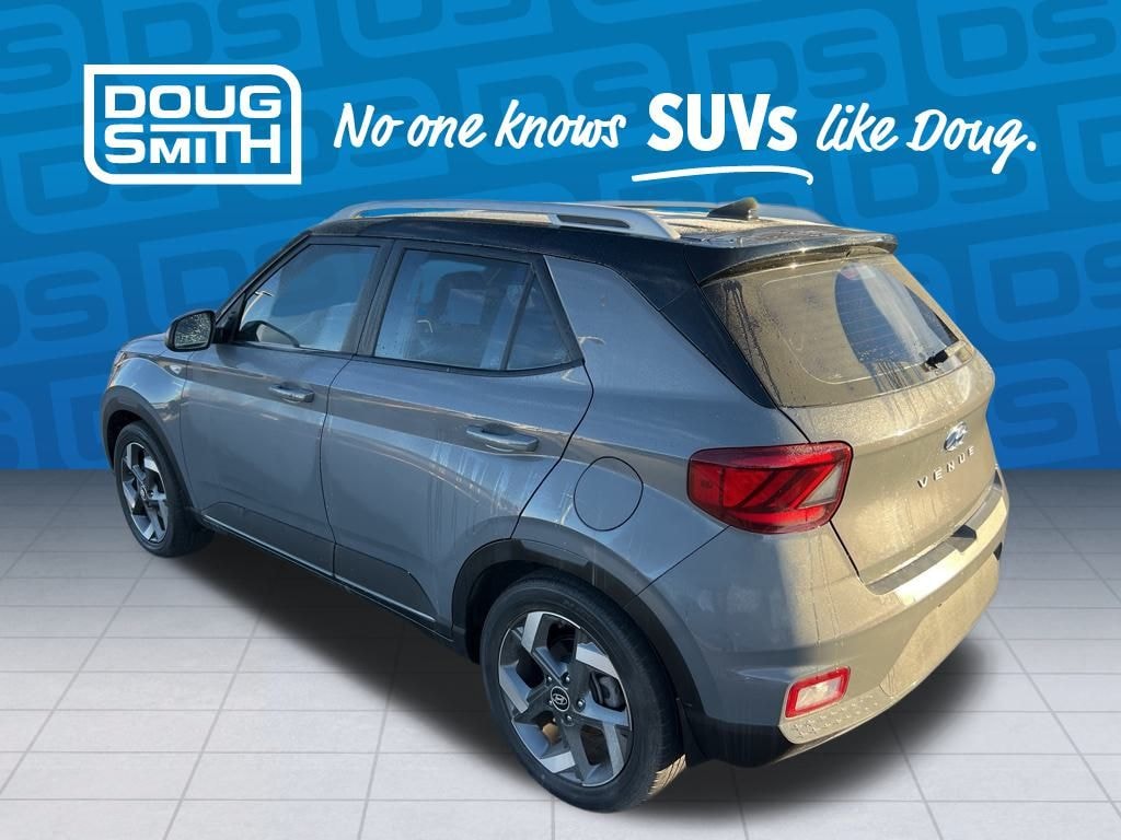Used 2022 Hyundai Venue SEL SUV