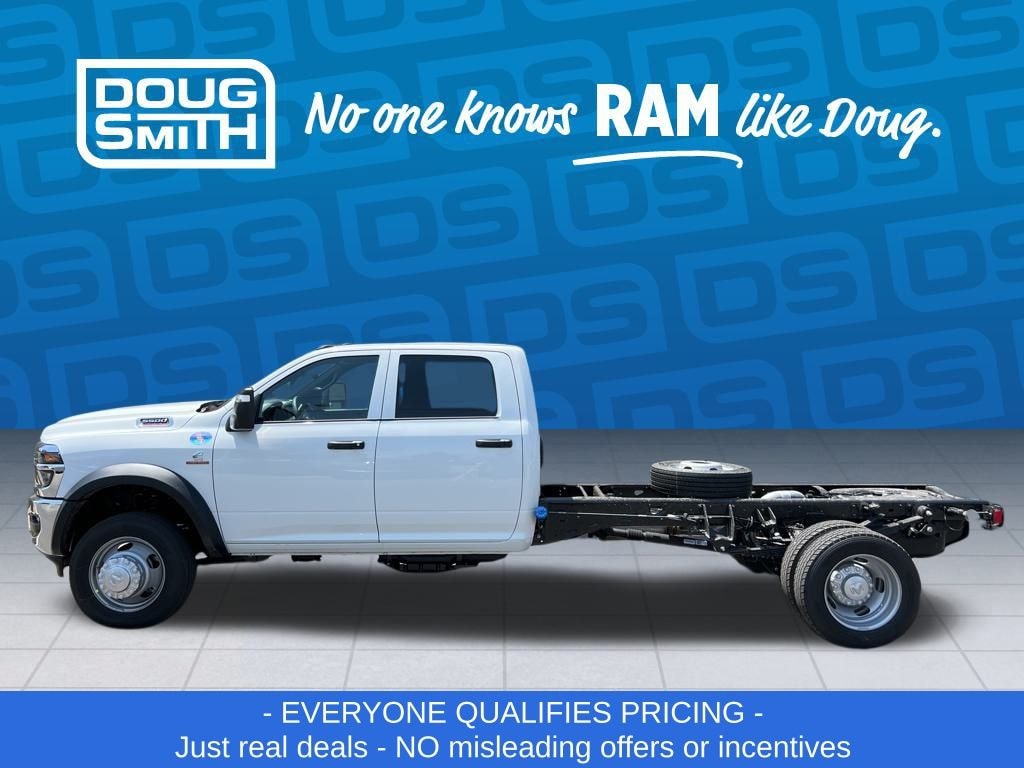 New 2025 Ram 5500 Chassis Cab 5500 TRADESMAN CHASSIS CREW CAB 4X4 84' CA Pickup