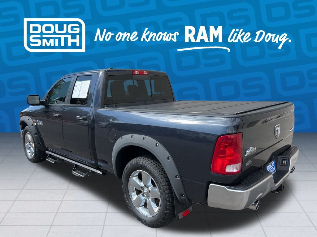 2016 Ram 1500 SLT photo 3