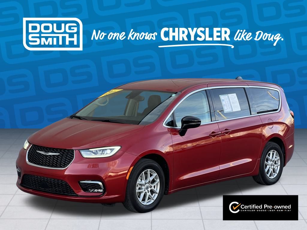 2024 Chrysler Pacifica Touring L's photo